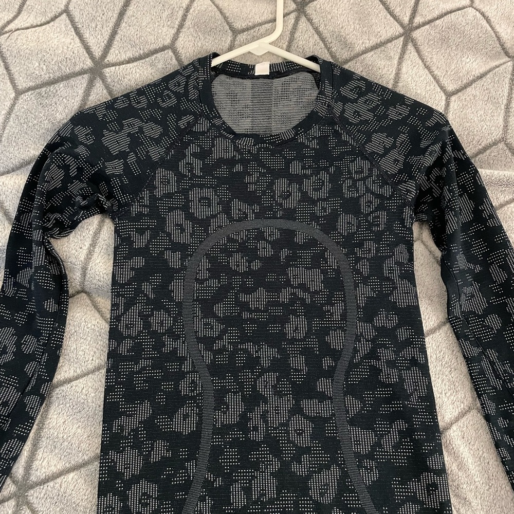 Lululemon Long Sleeve Swiftly Tech Shirt